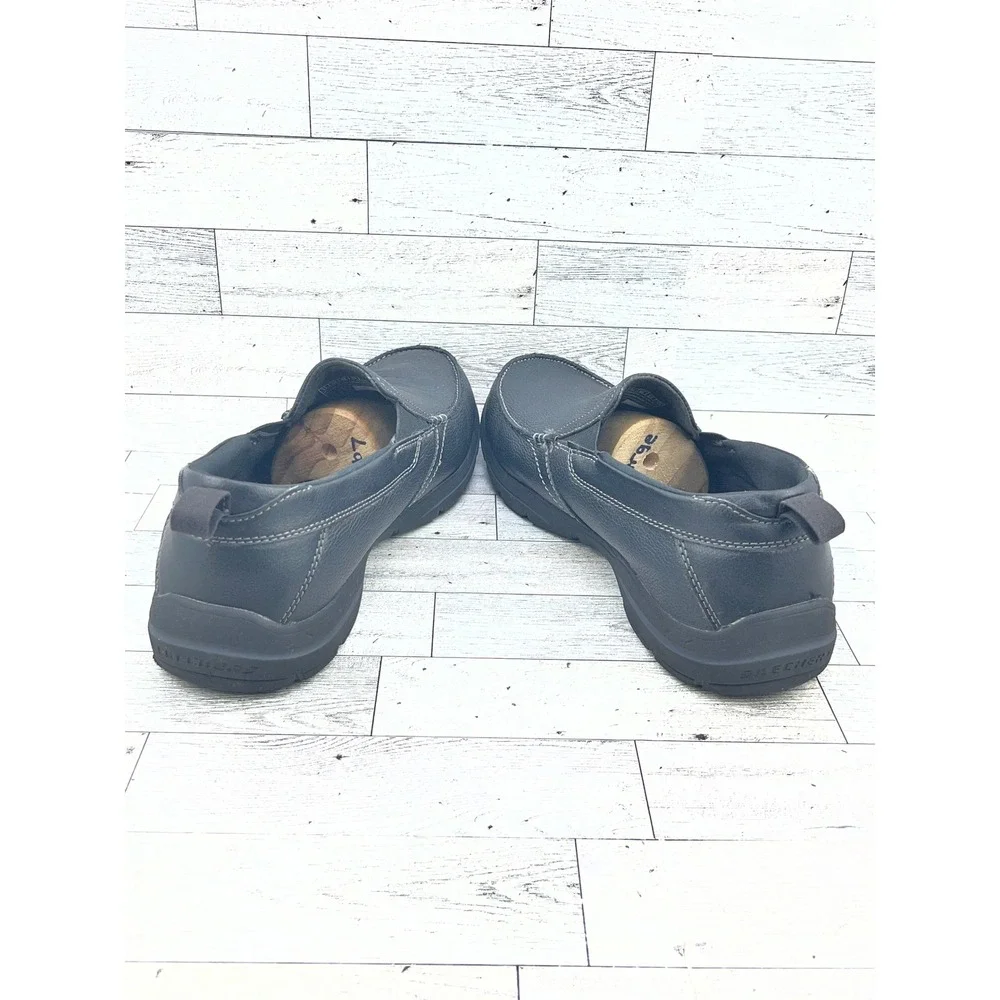 Skechers relaxed fit